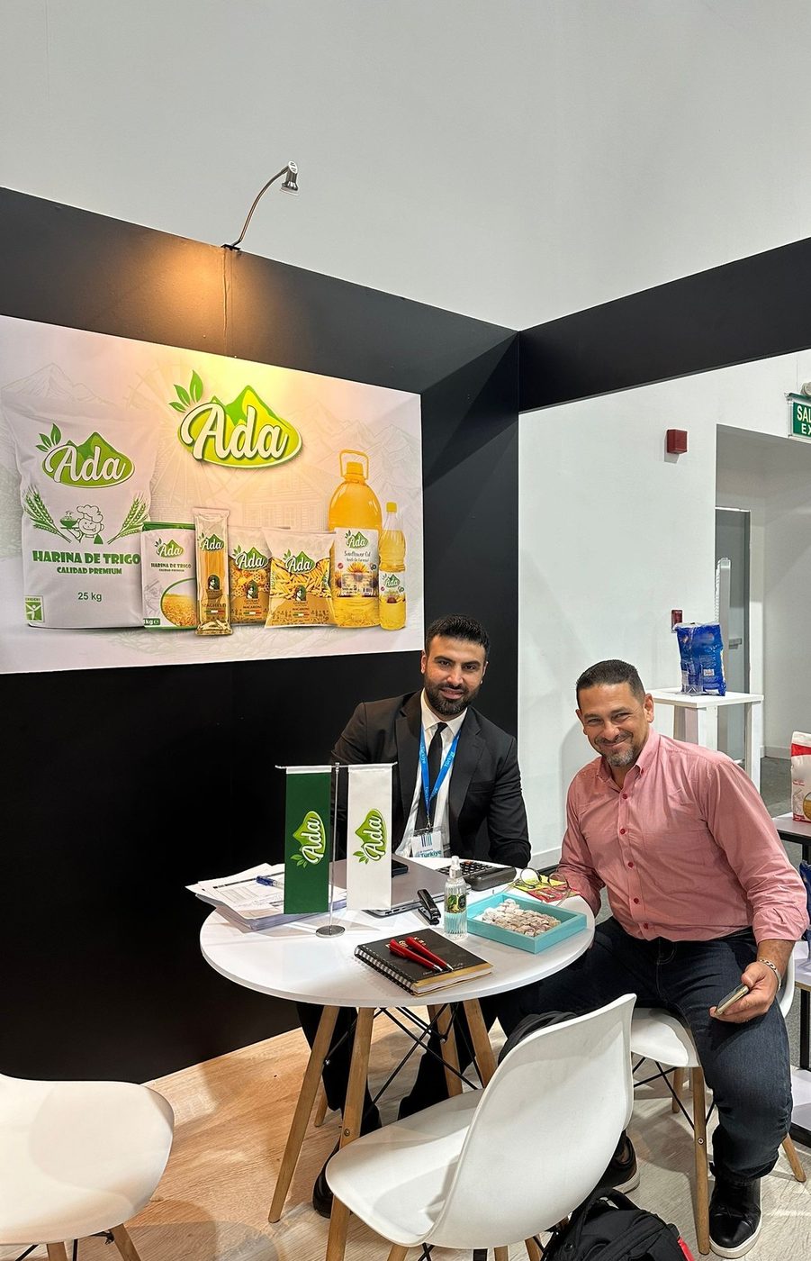 Ada Food fuar standında